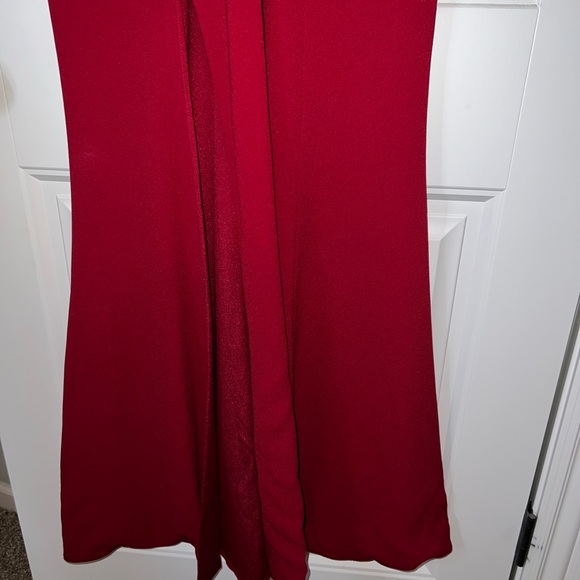 Dress The Population - Sandra V-Neck Gown - Picture 5 of 6